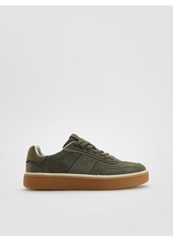 Reserved - Zamszowe sneakersy - jasny zielony ze sklepu Reserved w kategorii Trampki męskie - zdjęcie 185751599
