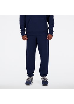 Spodnie męskie New Balance MP41519NNY – granatowe ze sklepu New Balance Poland w kategorii Spodnie męskie - zdjęcie 185752668