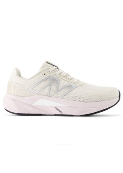 Buty damskie New Balance FuelCell Propel v5 WFCPRCS5 – beżowe ze sklepu New Balance Poland w kategorii Buty sportowe damskie - zdjęcie 185752688
