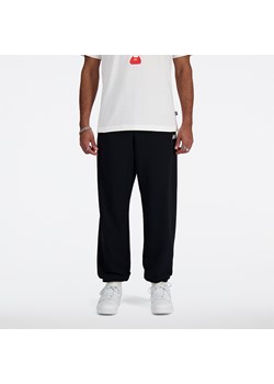 Spodnie męskie New Balance MP41519BK – czarne ze sklepu New Balance Poland w kategorii Spodnie męskie - zdjęcie 185752759