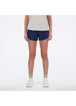 Spodenki damskie New Balance WS41286NNY – granatowe ze sklepu New Balance Poland w kategorii Szorty - zdjęcie 185752889