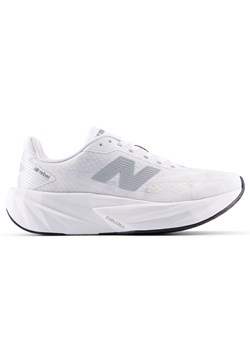 Buty damskie New Balance FuelCell Rebel v5 WFCXLM5 – białe ze sklepu New Balance Poland w kategorii Buty sportowe damskie - zdjęcie 185753009