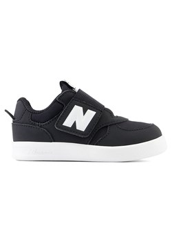 Buty niemowlęce New Balance NW300BK1 – czarne ze sklepu New Balance Poland w kategorii Buty sportowe dziecięce - zdjęcie 185753429