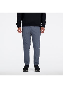 Spodnie męskie New Balance MP41060GT – szare - id: 3212245 - marki New Balance - 185753505 Spodnie męskie New Balance MP41060GT – szare ze sklepu New Balance Poland w kategorii Spodnie męskie - zdjęcie 185753505