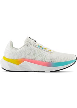 Buty damskie New Balance FuelCell Propel v5 WFCPRLC5 – białe ze sklepu New Balance Poland w kategorii Buty sportowe damskie - zdjęcie 185753775