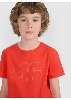 Chłopięcy t-shirt z nadrukiem 4F 4FJRAW25TTSHM3261 - czerwony ze sklepu Sportstylestory.com w kategorii T-shirty chłopięce - zdjęcie 185755776