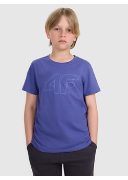 Chłopięcy t-shirt z nadrukiem 4F 4FJRAW25TTSHM3261 - niebieski ze sklepu Sportstylestory.com w kategorii T-shirty chłopięce - zdjęcie 185755797