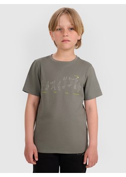 Chłopięcy t-shirt z nadrukiem 4F 4FJWAW25TTSHM2414 - szara ze sklepu Sportstylestory.com w kategorii T-shirty chłopięce - zdjęcie 185755836