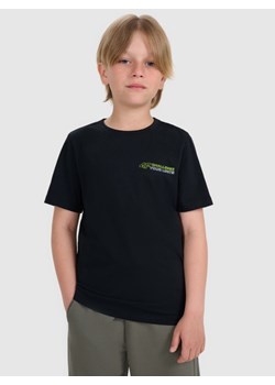 Chłopięcy t-shirt z nadrukiem 4F 4FJWAW25TTSHM2415 - czarny ze sklepu Sportstylestory.com w kategorii T-shirty chłopięce - zdjęcie 185755866