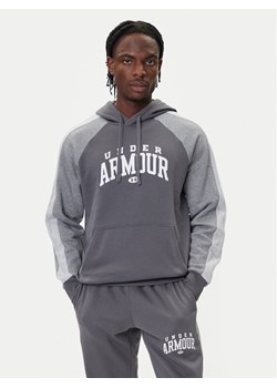 Under Armour Bluza Ua Rival Fleece Colorblock 6003958 Szary Loose Fit ze sklepu MODIVO w kategorii Bluzy męskie - zdjęcie 185761587