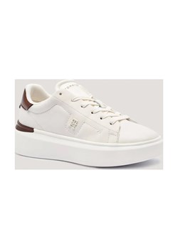 Tommy Hilfiger Skórzane sneakersy CHIC ze sklepu Gomez Fashion Store w kategorii Buty sportowe damskie - zdjęcie 185770906