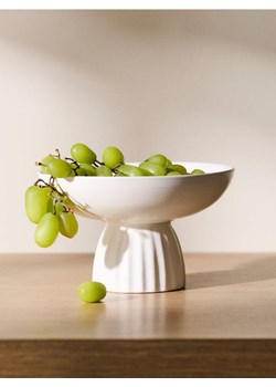 Sinsay - Ceramiczna miska na nóżce - kremowy ze sklepu Sinsay w kategorii Dom - zdjęcie 185779449