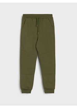 Sinsay - Spodnie slim z ozdobnymi przeszyciami - khaki - id: 978FS-87X - marki Sinsay - 185779525 Sinsay - Spodnie slim z ozdobnymi przeszyciami - khaki ze sklepu Sinsay w kategorii Spodnie chłopięce - zdjęcie 185779525