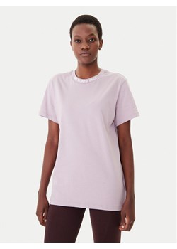 The North Face T-Shirt Zumu NF0A87DJ Fioletowy Regular Fit ze sklepu MODIVO w kategorii Bluzki damskie - zdjęcie 185792838