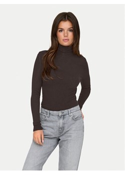 ONLY Golf Karol 15165075 Brązowy Slim Fit ze sklepu MODIVO w kategorii Swetry damskie - zdjęcie 185793077