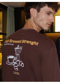 Reserved - T-shirt boxy z nadrukiem na plecach - brązowy ze sklepu Reserved w kategorii T-shirty męskie - zdjęcie 185805136