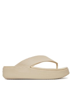 Japonki Crocs Getaway Groove Platform Flip 210700 Beżowy ze sklepu eobuwie.pl w kategorii Klapki damskie - zdjęcie 185819559