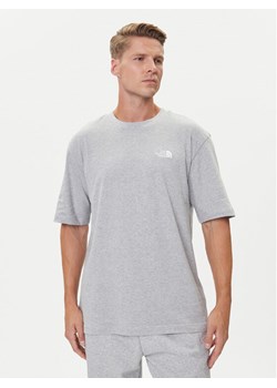 The North Face T-Shirt Simple Dome NF0A87NR Szary Oversize ze sklepu MODIVO w kategorii T-shirty męskie - zdjęcie 185820439