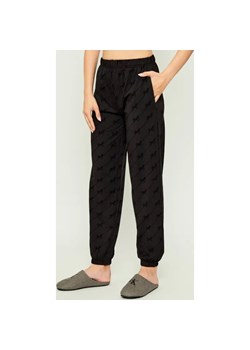 Hugo Bodywear Spodnie dresowe LOKKY | Relaxed fit ze sklepu Gomez Fashion Store w kategorii Piżamy damskie - zdjęcie 185822938