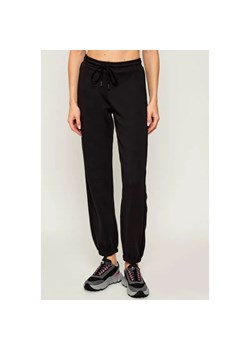MM Spodnie dresowe LEVICO | Regular Fit ze sklepu Gomez Fashion Store w kategorii Spodnie damskie - zdjęcie 185825809
