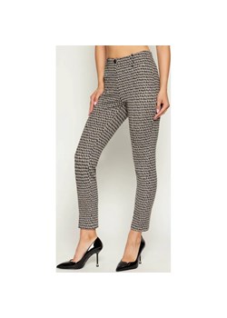 Marc Cain Spodnie SYDNEY | Slim Fit | regular waist ze sklepu Gomez Fashion Store w kategorii Spodnie damskie - zdjęcie 185825836