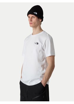The North Face T-Shirt Vertical NF0A8EE7 Biały Regular Fit ze sklepu MODIVO w kategorii T-shirty męskie - zdjęcie 185833885