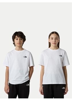The North Face T-Shirt Essential NF0A8EFP Biały Relaxed Fit ze sklepu MODIVO w kategorii T-shirty chłopięce - zdjęcie 185833976