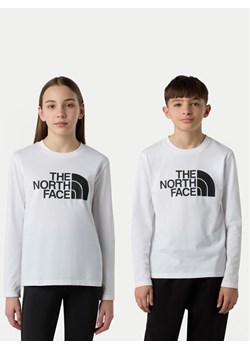 The North Face Bluzka Easy NF0A89J2 Biały Regular Fit ze sklepu MODIVO w kategorii Bluzki dziewczęce - zdjęcie 185834015