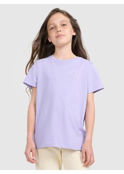 Dziewczęcy t-shirt z nadrukiem 4F 4FJRAW25TTSHF3199 - fioletowy ze sklepu Sportstylestory.com w kategorii Bluzki dziewczęce - zdjęcie 185837629