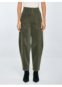 Spodnie damskie sztruks 7/8 z kieszeniami khaki Nadine 303 ze sklepu Big Star w kategorii Spodnie damskie - zdjęcie 185842758