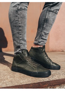 Buty męskie sneakersy za kostkę z kontrastową podeszwą - ciemnooliwkowe V7 OM-FOTH-0124 ze sklepu ombre w kategorii Trampki męskie - zdjęcie 185843295