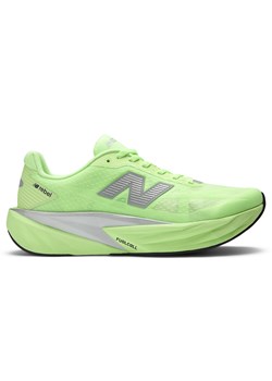 Buty męskie New Balance FuelCell Rebel v5 MFCXLZ5 – zielone ze sklepu New Balance Poland w kategorii Buty sportowe męskie - zdjęcie 185847007