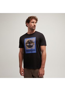 TIMBERLAND T-SHIRT GRAPHIC LOGO SHORT SLEEVE TEE ze sklepu Timberland w kategorii T-shirty męskie - zdjęcie 185847069