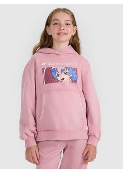 Dziewczęca bluza nierozpinana z kapturem 4F 4FJRAW25TSWSF2294 - różowa ze sklepu Sportstylestory.com w kategorii Bluzy dziewczęce - zdjęcie 185854966