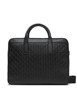 Torba na laptopa Calvin Klein Emblem Emboss Commuter LV04D3265G Czarny ze sklepu eobuwie.pl w kategorii Torby na laptopa - zdjęcie 185860625