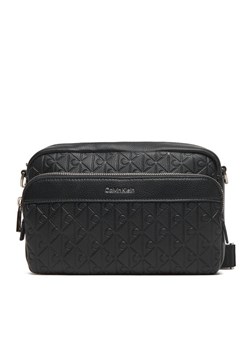 Saszetka Calvin Klein Emblem Emboss Camera Bag LV04D3203G Czarny ze sklepu eobuwie.pl w kategorii Saszetki - zdjęcie 185860649