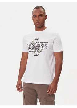Guess T-Shirt M5BI72 I3Z14 Biały Slim Fit ze sklepu MODIVO w kategorii T-shirty męskie - zdjęcie 185868655