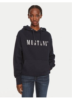 Mustang Bluza Margo 1013934 Granatowy Oversize - id: 0000304339813 - marki Mustang - 185868756 Mustang Bluza Margo 1013934 Granatowy Oversize ze sklepu MODIVO w kategorii Bluzy damskie - zdjęcie 185868756