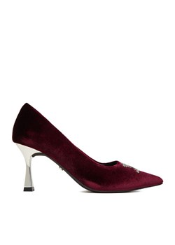 Juicy Couture Szpilki EO-R24SS94659 Bordowy ze sklepu MODIVO w kategorii Czółenka - zdjęcie 185868815