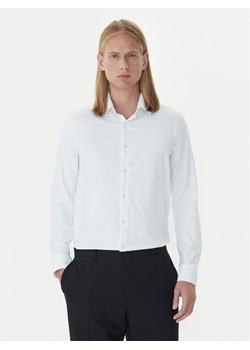 Calvin Klein Koszula LV019EU025 Biały Slim Fit ze sklepu MODIVO w kategorii Koszule męskie - zdjęcie 185868826