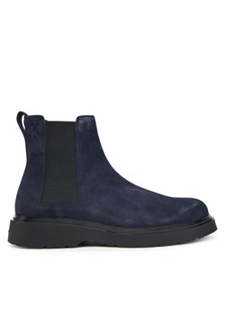 Calvin Klein Sztyblety Combat Ess Chelsea Boot Su YM0YM01372 Granatowy ze sklepu MODIVO w kategorii Buty zimowe męskie - zdjęcie 185869319