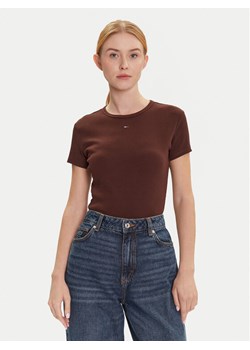 Tommy Jeans T-Shirt Essential DW0DW17383 Brązowy Slim Fit ze sklepu MODIVO w kategorii Bluzki damskie - zdjęcie 185870096