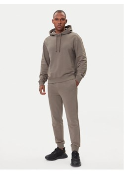 HUGO Dres Dapodayote 50492581 Beżowy Relaxed Fit ze sklepu MODIVO w kategorii Dresy męskie - zdjęcie 185870167