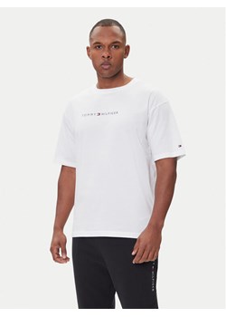 Tommy Hilfiger T-Shirt UM0UM03685 Biały Regular Fit ze sklepu MODIVO w kategorii T-shirty męskie - zdjęcie 185870847