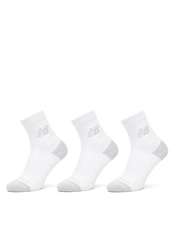 Zestaw 3 par wysokich skarpet unisex New Balance Active Cushion Quarter Socks LAS35204WT Biały ze sklepu eobuwie.pl w kategorii Skarpetki męskie - zdjęcie 185908988