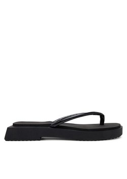 Calvin Klein Jeans Japonki Sq Low Wedge Sandal Stitch YW0YW01716 Czarny ze sklepu MODIVO w kategorii Klapki damskie - zdjęcie 185912938