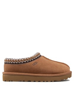 Ugg Kapcie W Tasman 5955 Brązowy ze sklepu MODIVO w kategorii Kapcie damskie - zdjęcie 185913027