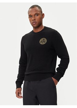Versace Jeans Couture Sweter 79GAFM00 CMH81 Czarny Regular Fit ze sklepu MODIVO w kategorii Swetry męskie - zdjęcie 185914097