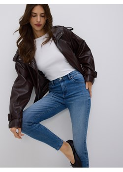 Reserved - Jeansy slim fit z przetarciami - niebieski ze sklepu Reserved w kategorii Jeansy damskie - zdjęcie 185921319