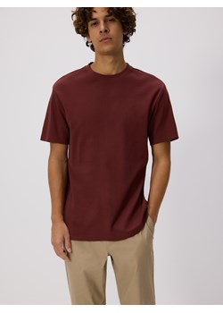 Reserved - Strukturalny t-shirt comfort fit - bordowy ze sklepu Reserved w kategorii T-shirty męskie - zdjęcie 185932497